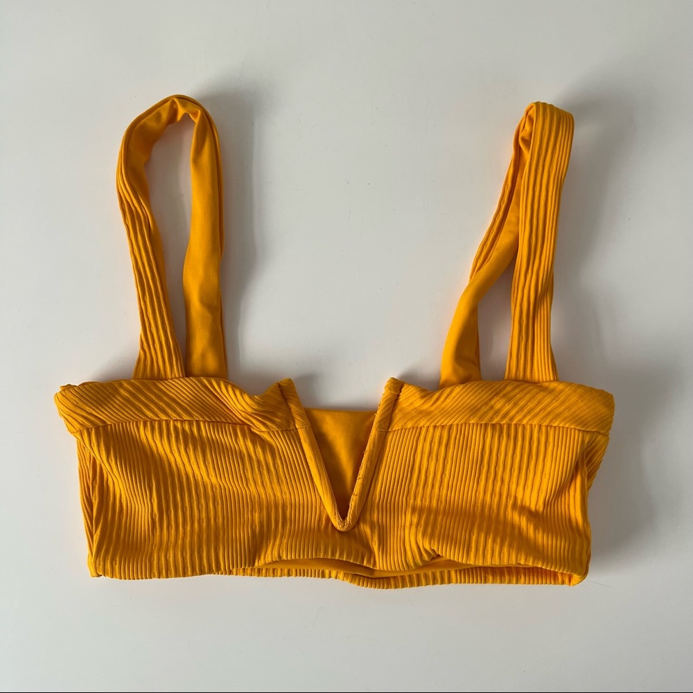 L*SPACE Pointelle Rib Lee Lee Bikini Top (in mango) size XS